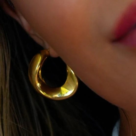Style GALENA Gold: Twisted Hoop Style Earrings - Image 9
