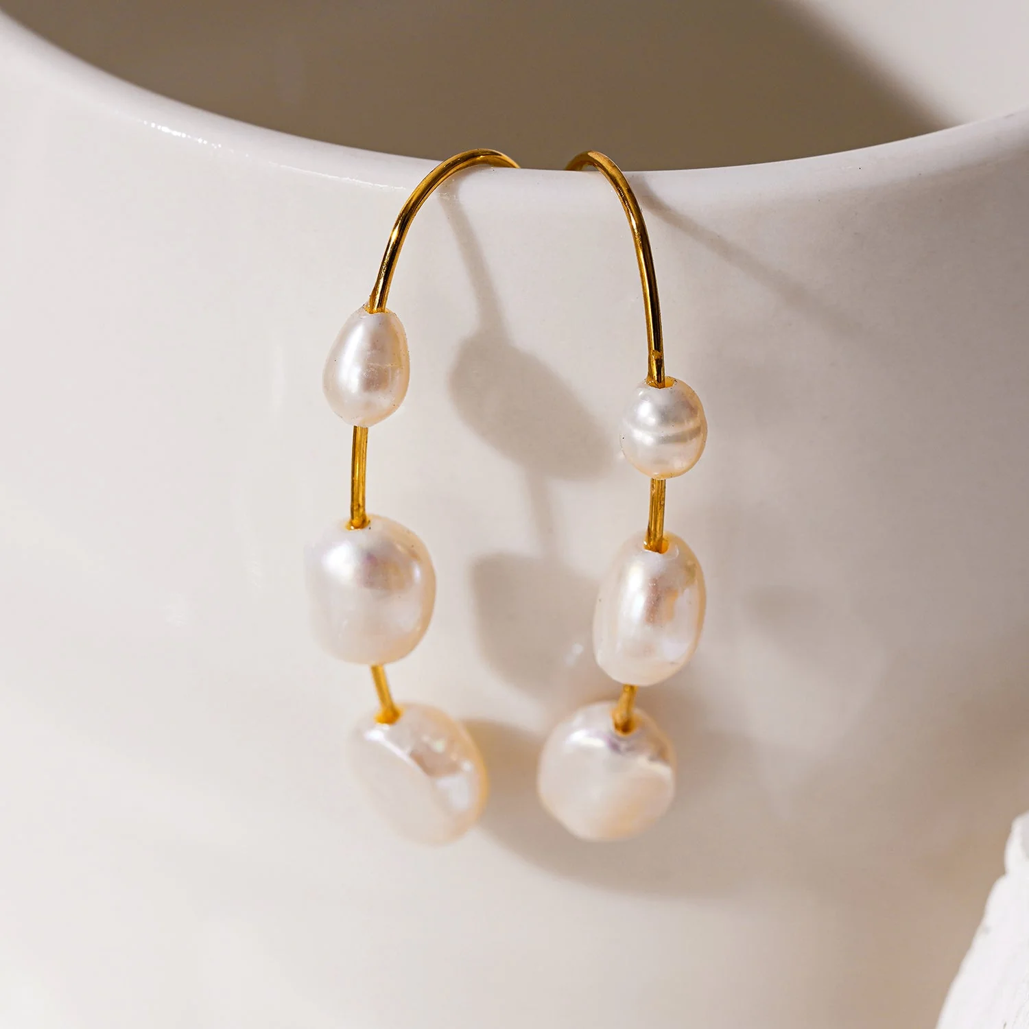 Style: LISANNE: Geometric Shaped Modernist Hoop Earring with a Trio of Fresh-Water Pearls - Image 5