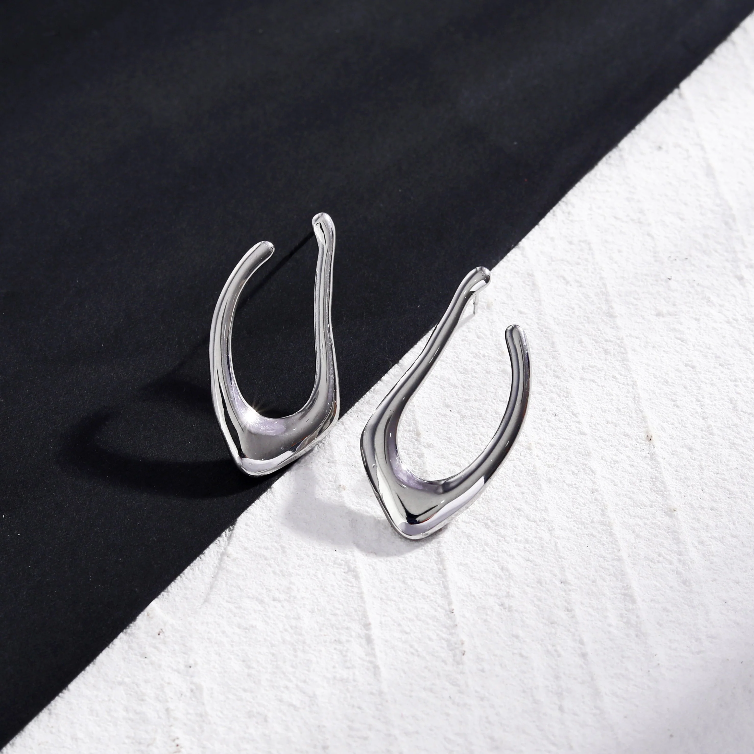 TARAJI Abstract Shaped Hoop Earrings in Silver - Image 6