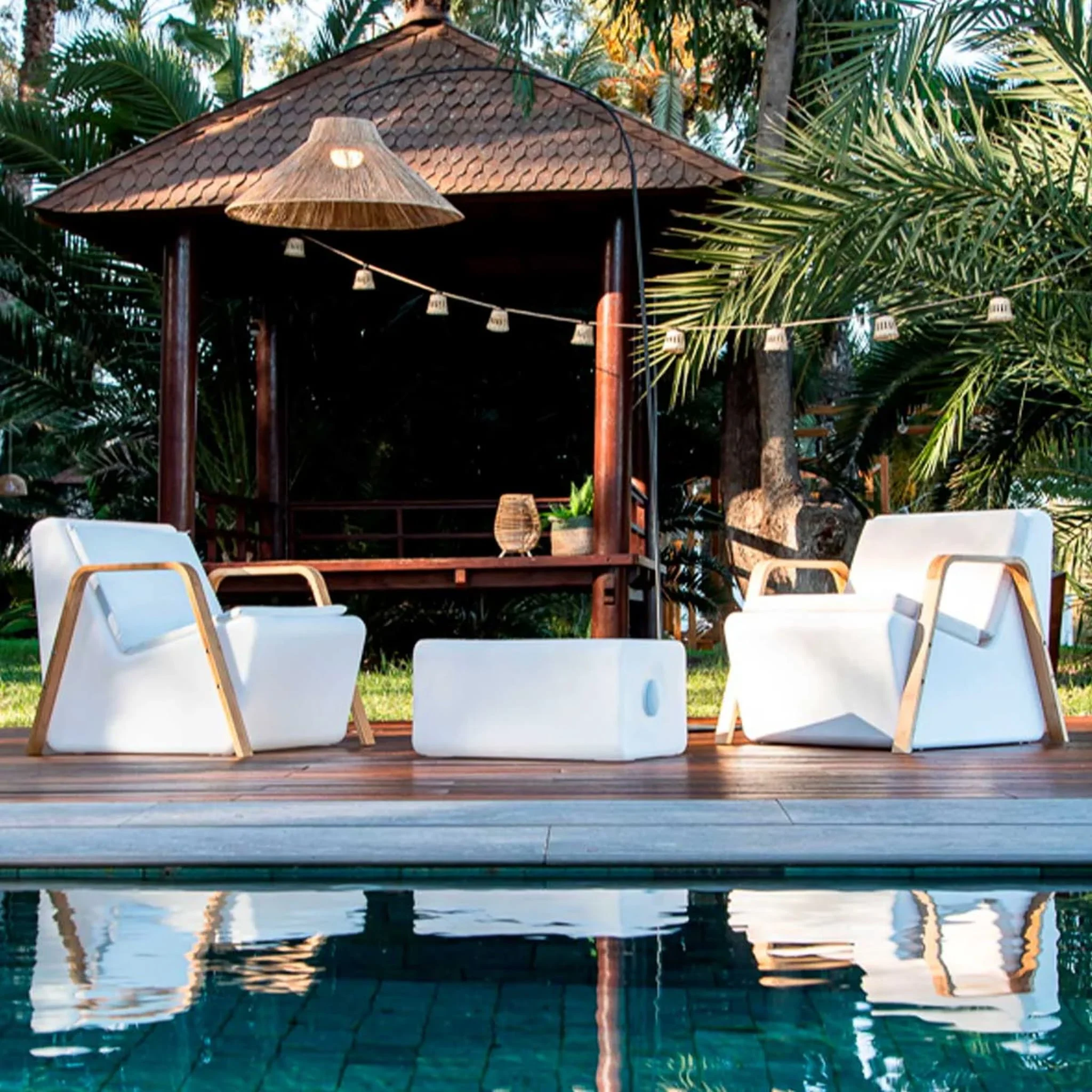 Tarida Sit<br> Indoor & Outdoor Chair - Image 2