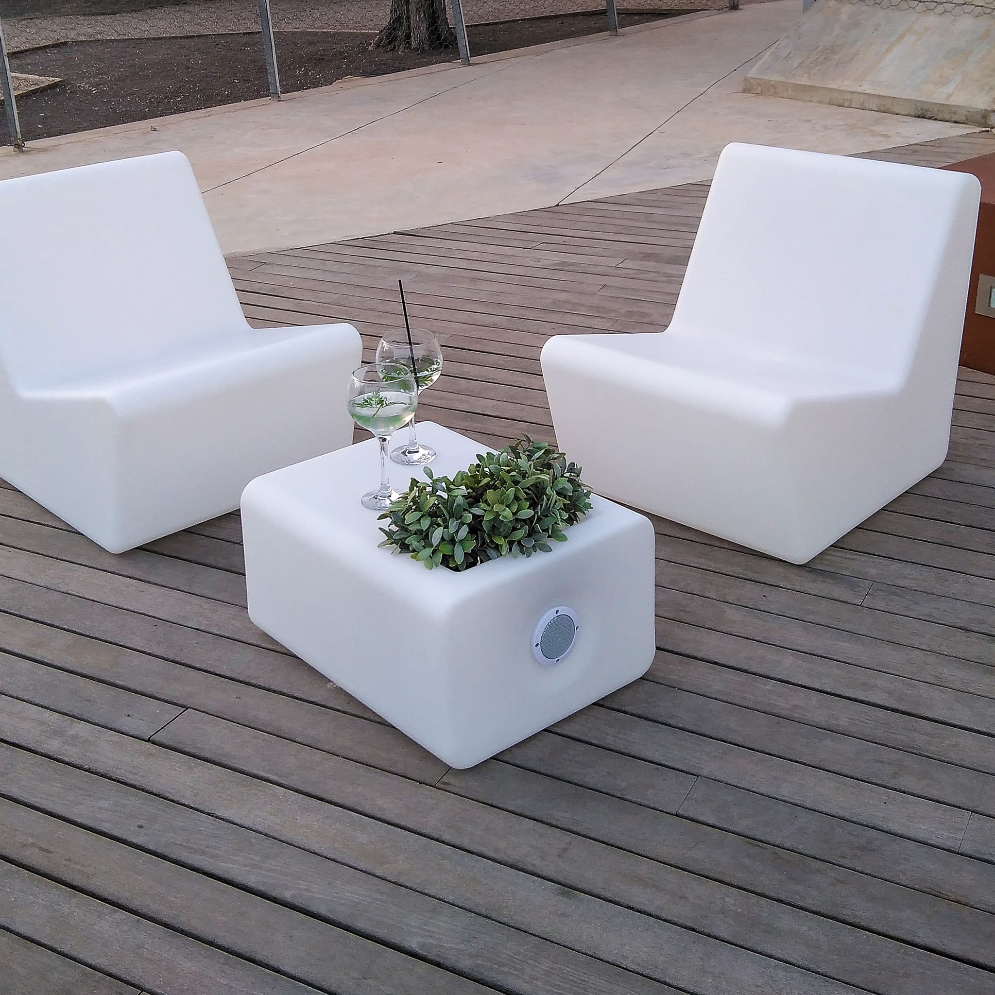 Tarida Tab<br> Indoor & Outdoor Coffee Table - Image 11