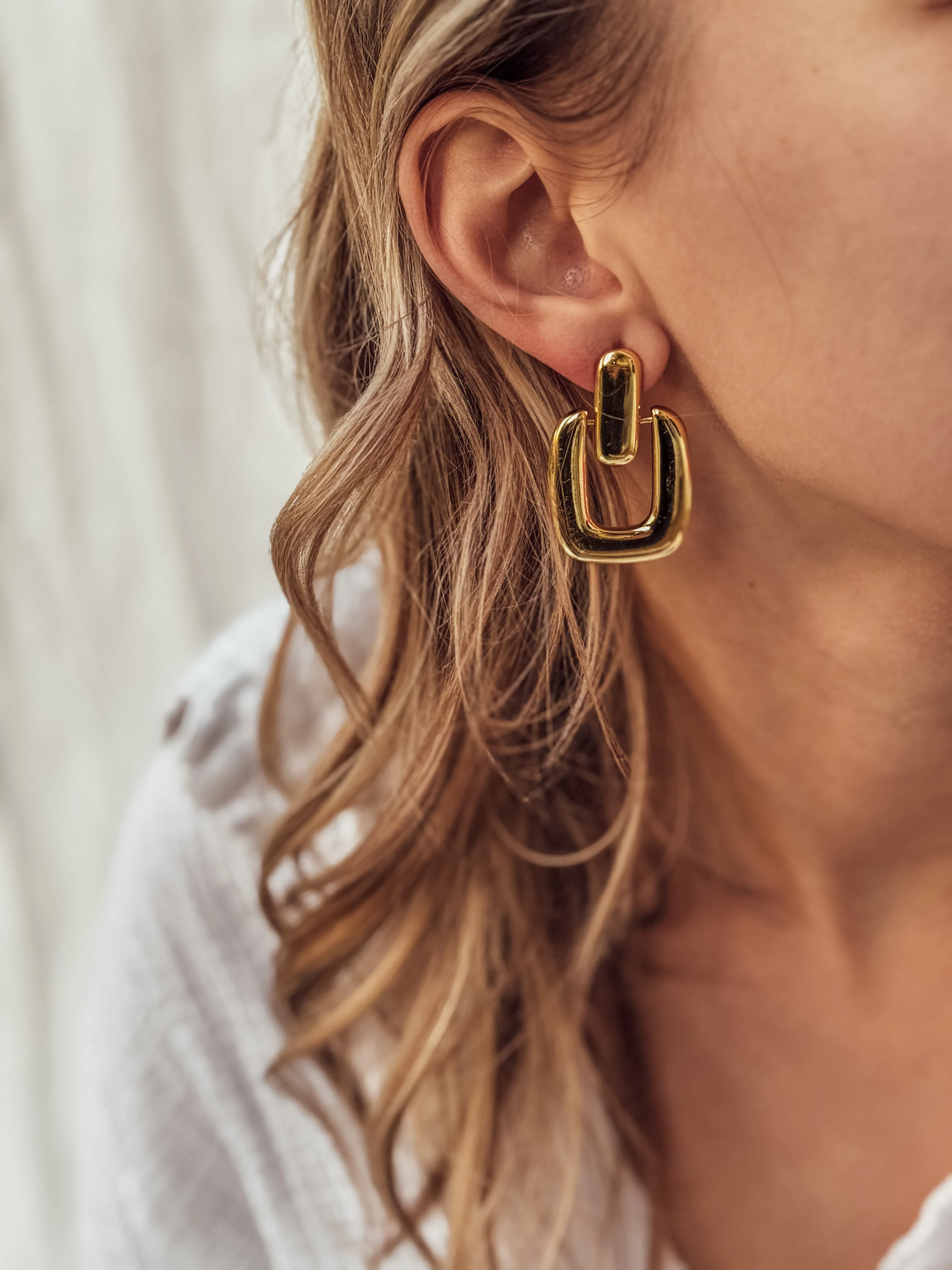 The Victoria Stud Earrings - Image 2