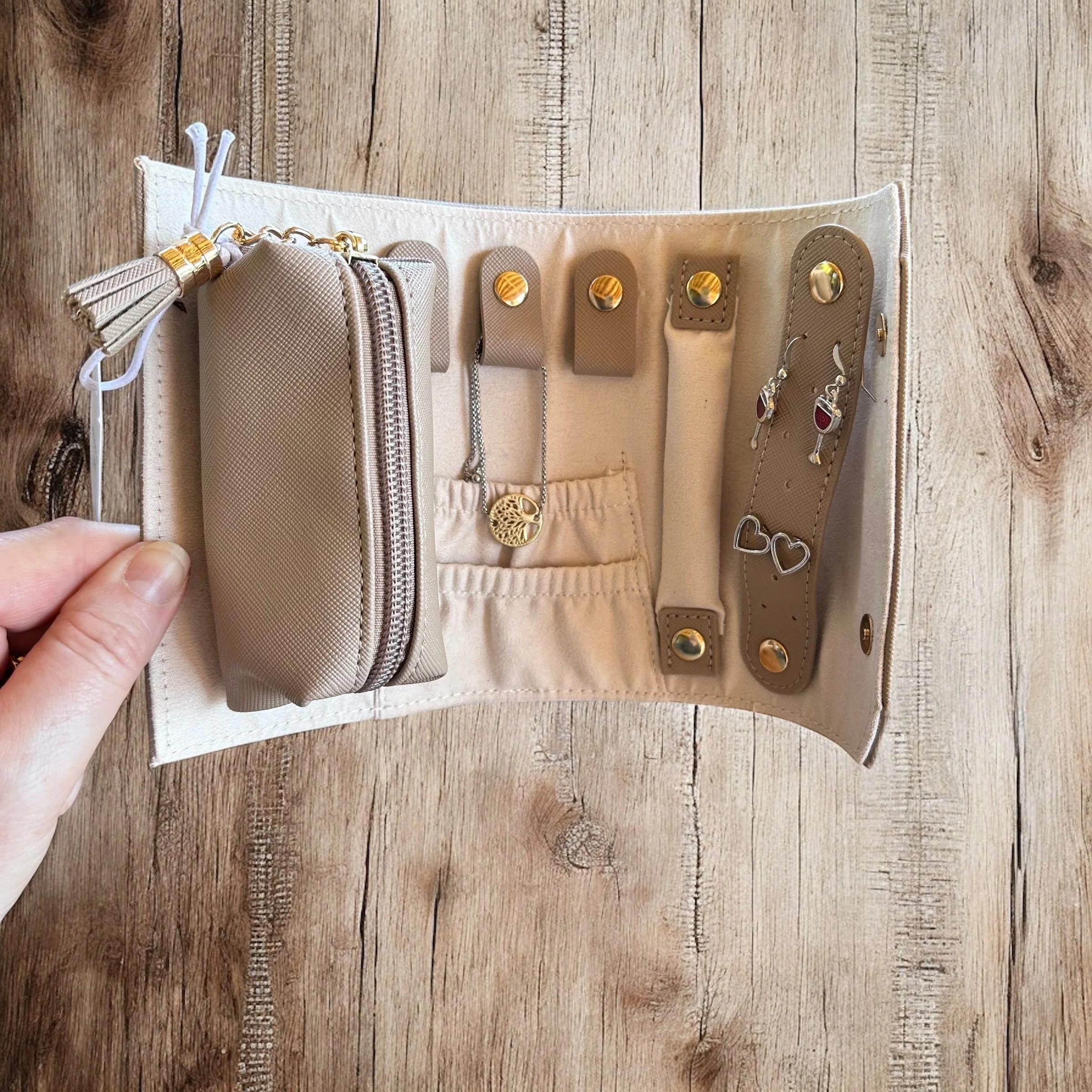 Travel Roll Jewellery Case - Image 9