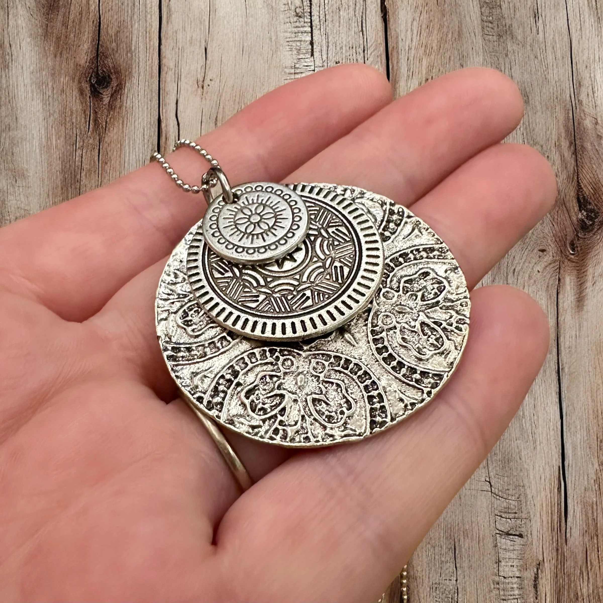 Triple Medallion Pendant Necklace - Image 6