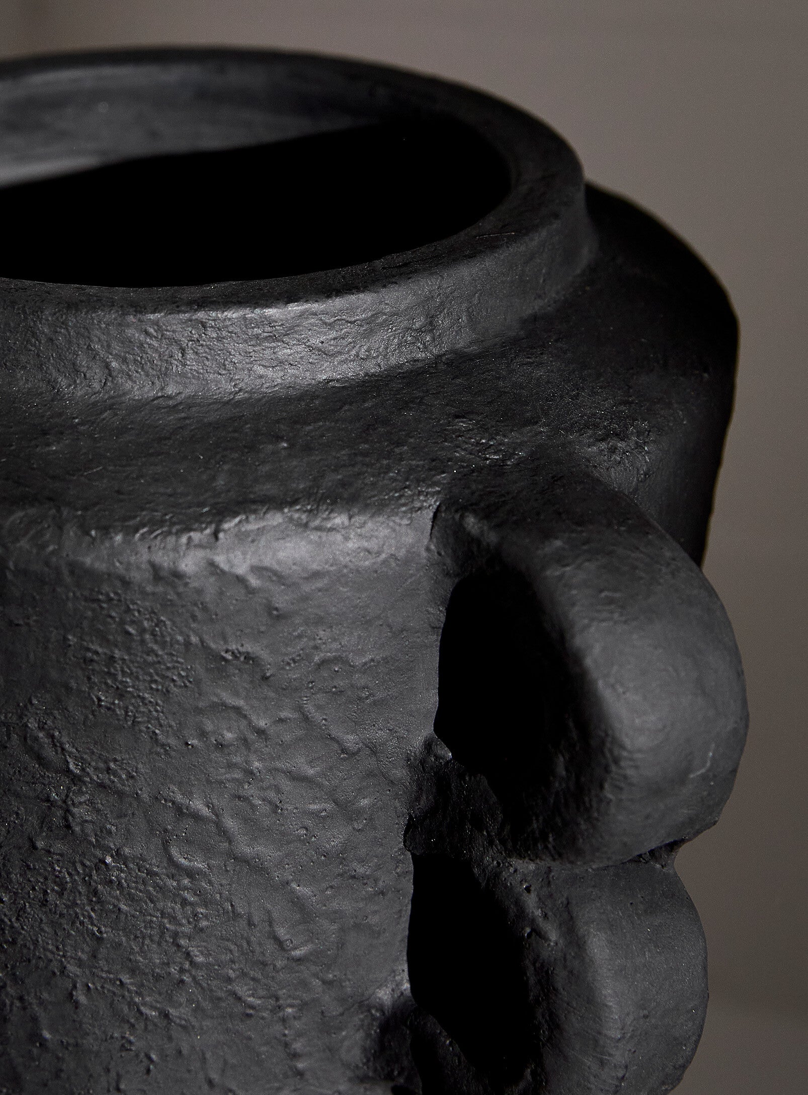 Vase Hercules - Noir antique - Image 2