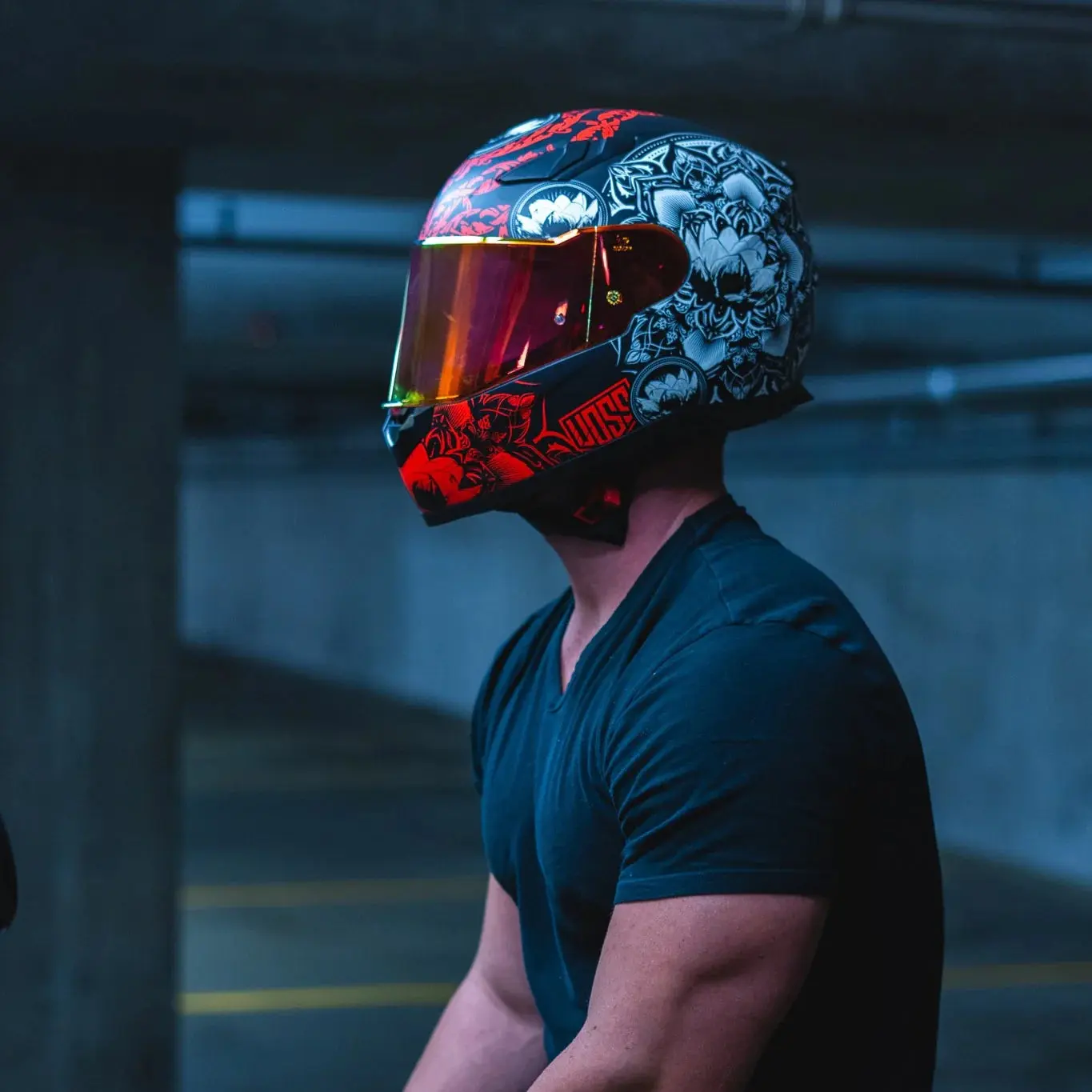 VOSS 988 Moto-1 Red Mandala Full Face Matte Motorcycle Helmet - Image 7