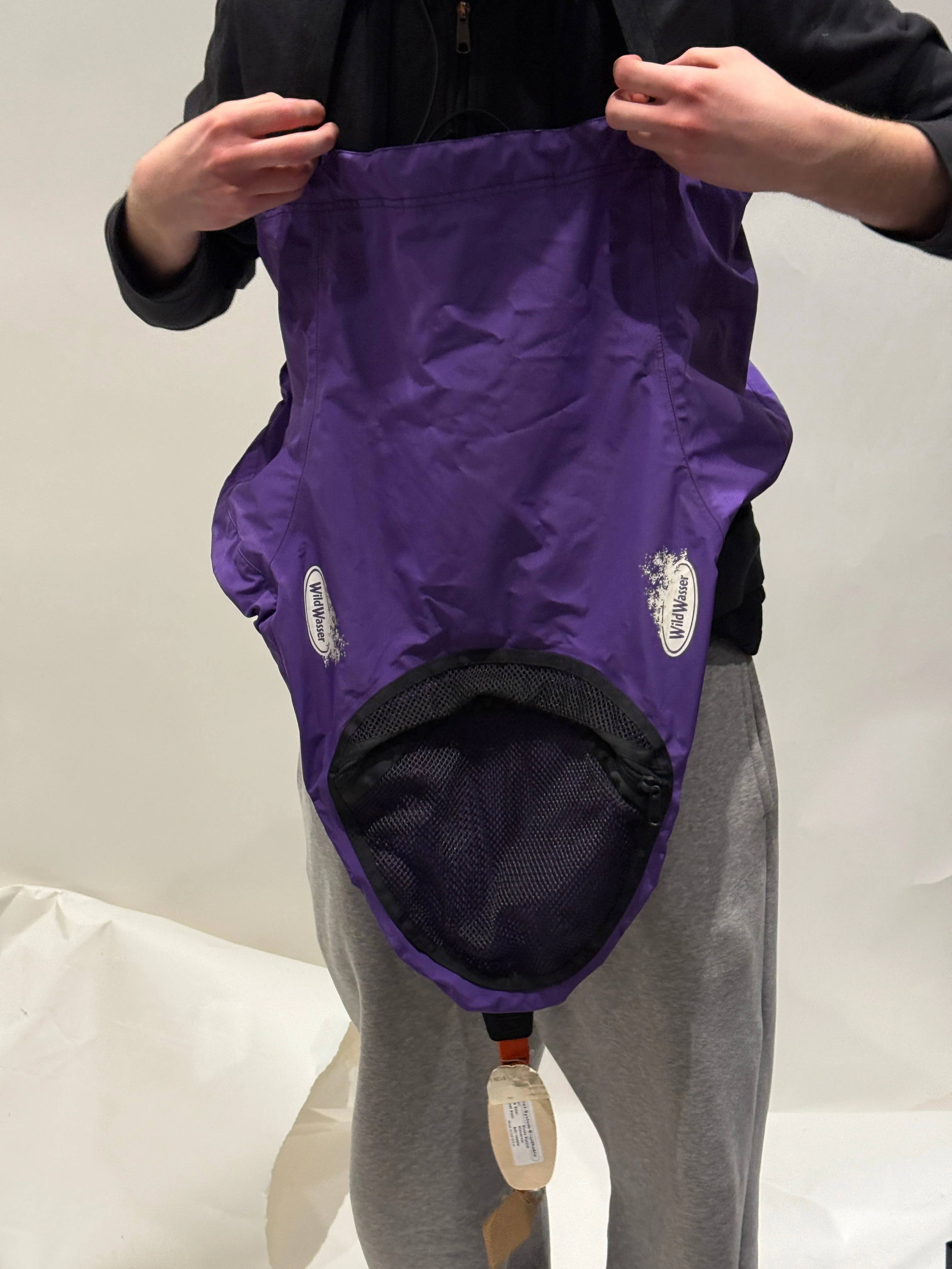 WildWasser Universal Kayak Spray Skirt with Adjustable Tunnel Fit - Image 4