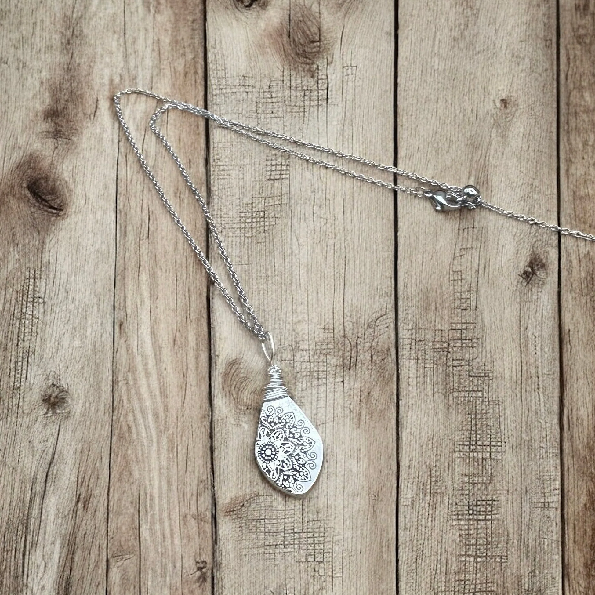 Wire Wrapped Mandala Necklace - Image 3