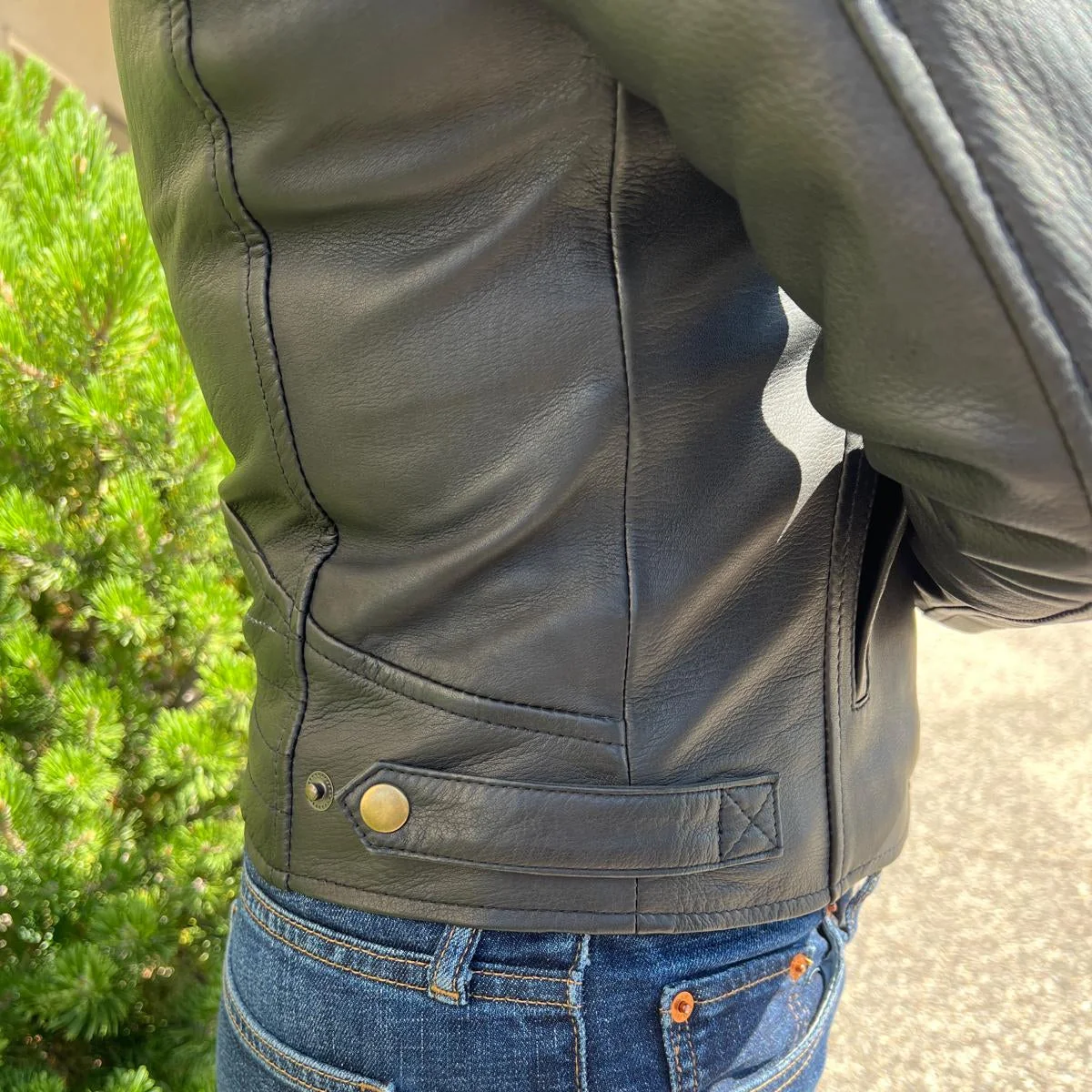 Women's Sheep Leather Jacket with Stitched Shoulders - Image 5